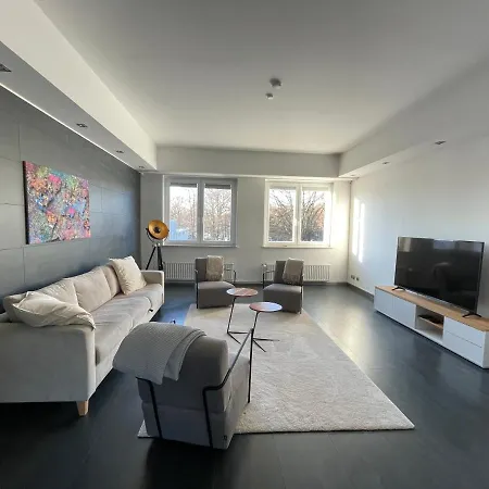 Truretreats Design Loft Fuer 8 Personen I Riesige Kueche I Echarger I 65Z Smarttv I 150Qm Apartment