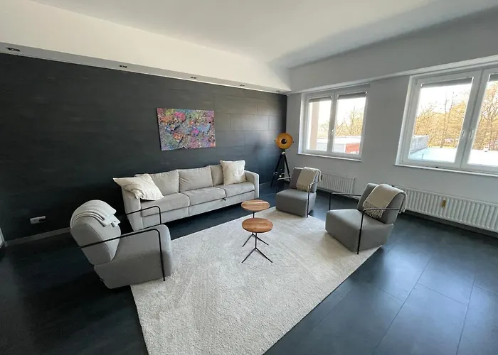 Truretreats Design Loft Fuer 8 Personen I Riesige Kueche I Echarger I 65z Smarttv I 150qm Hamburg